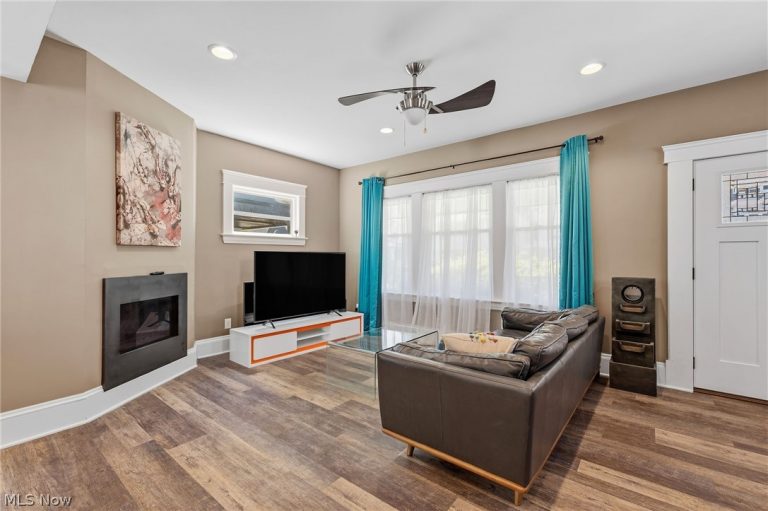 1909 74th Street, Cleveland, OH - Photo 6
