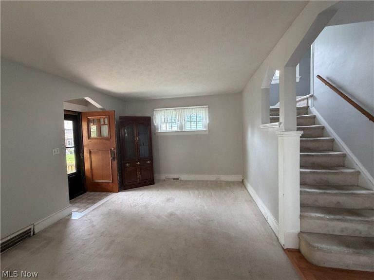 1505 Cordova Avenue, Lakewood, OH - Photo 2