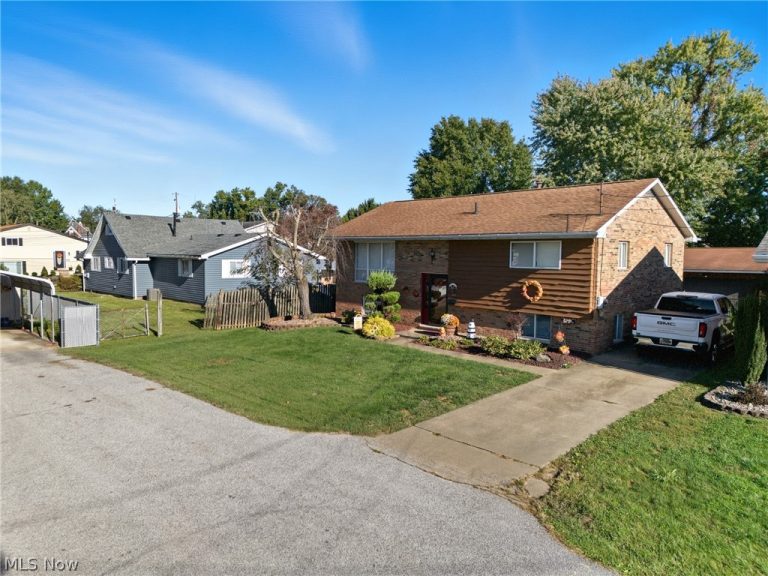 307 40th Street, Vienna, WV - Photo 4