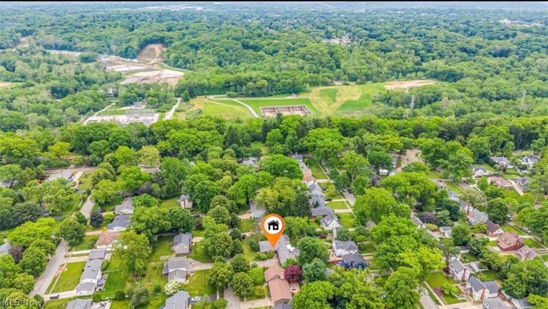 478 Tamiami Trail, Akron, OH, 44303