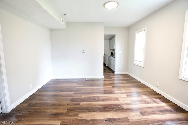 3097 106th Street, Cleveland, OH - Photo 8