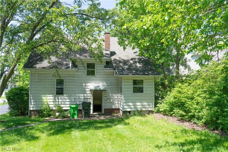 21950 Euclid Avenue, Euclid, OH - Photo 8