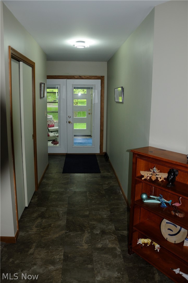 1565 Duffus Road, Howland, OH - Photo 6