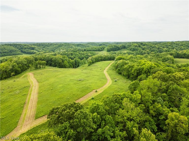 Edie Hill Road, Uhrichsville, OH - Photo 6