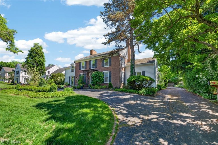 23900 Stanford Road, Shaker Heights, OH - Photo 4