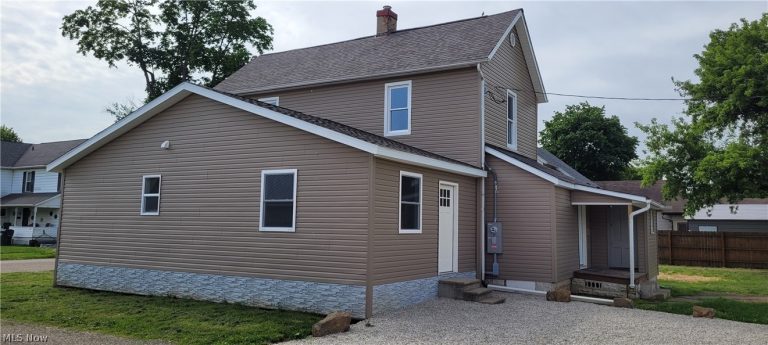 424 Tuscarawas Avenue, Newcomerstown, OH - Photo 5