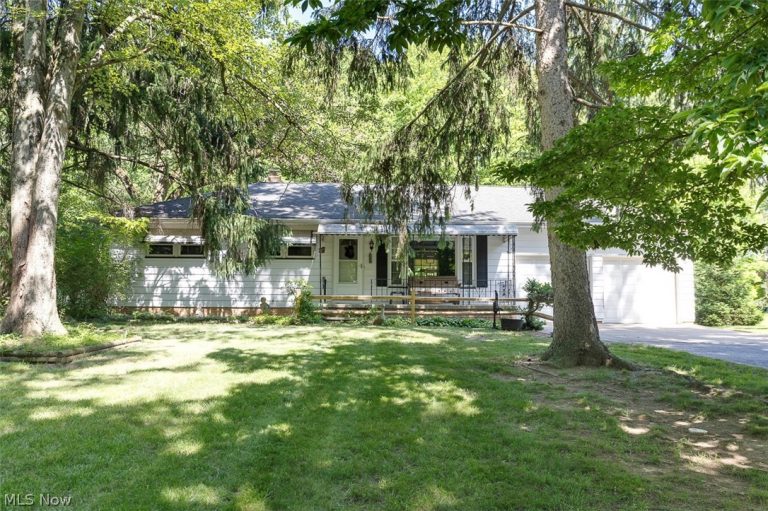 7761 Big Creek Parkway, Middleburg Heights, OH, 44130