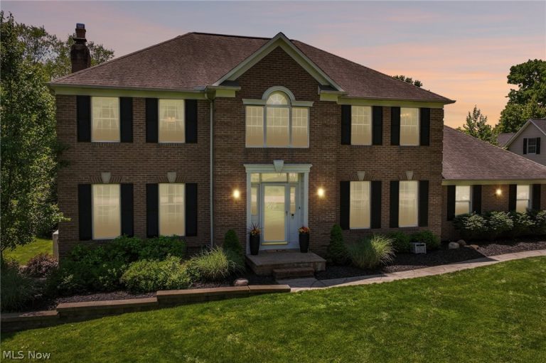 4022 Sunset Drive, Medina, OH - Photo 2