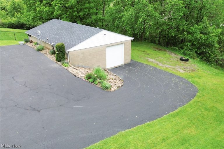 196 Morningside Drive, Wintersville, OH - Photo 6