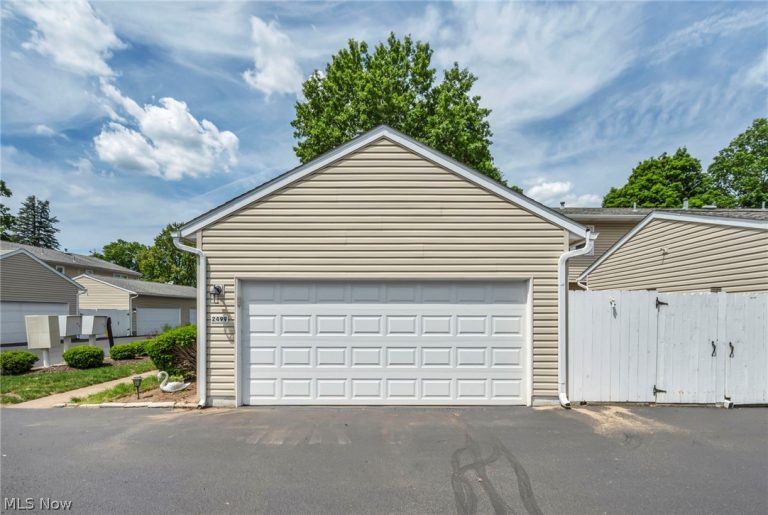 2499 Barth Drive, Uniontown, OH - Photo 3