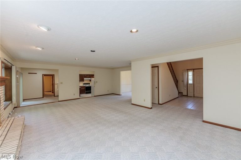 818 Shagbark Trail, Medina, OH - Photo 3