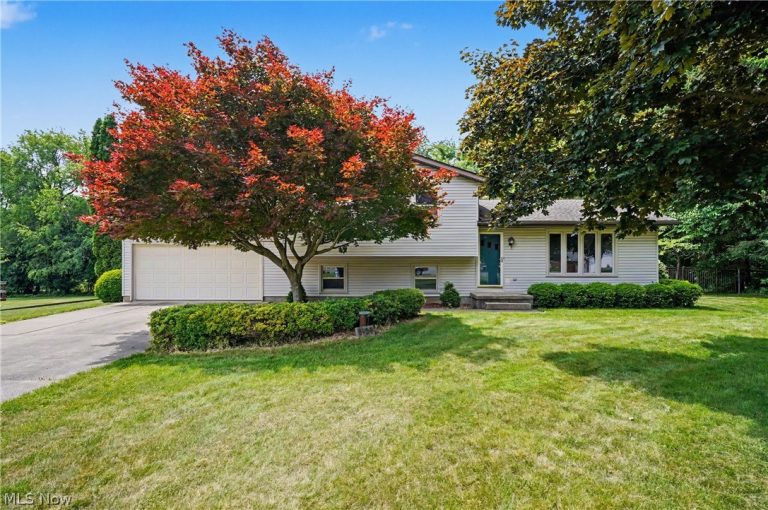3789 Lake Vista Road, Coventry, OH, 44319