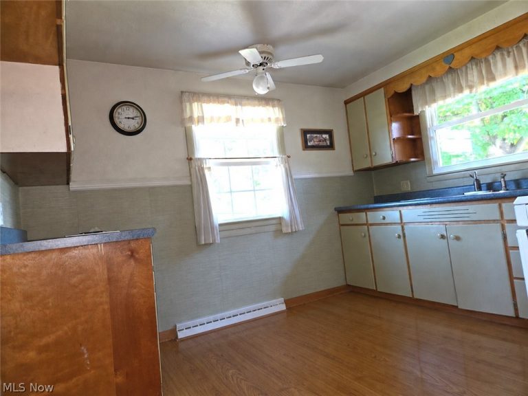 37 Olive Street, Caldwell, OH - Photo 6