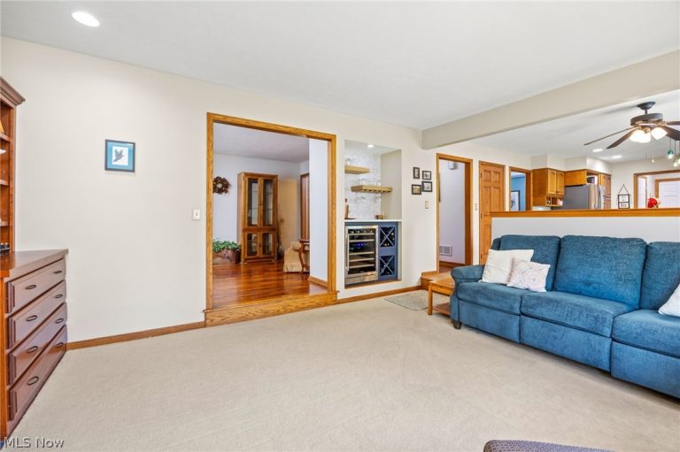 770 Victoria Circle, Medina, OH - Photo 8