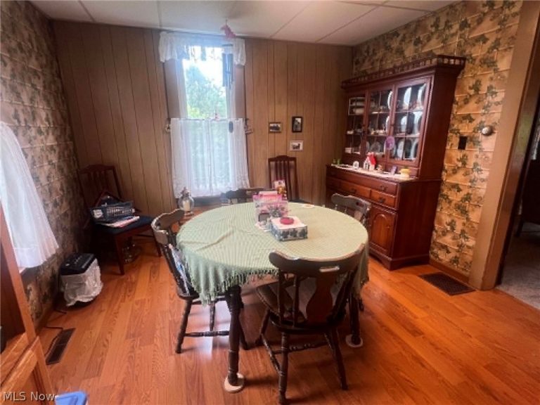 431 Walnut Street, Barnesville, OH - Photo 5