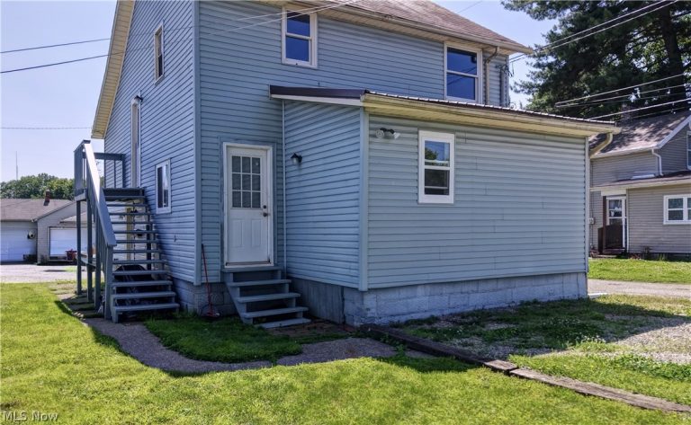 110 8th Street, New Philadelphia, OH - Photo 3