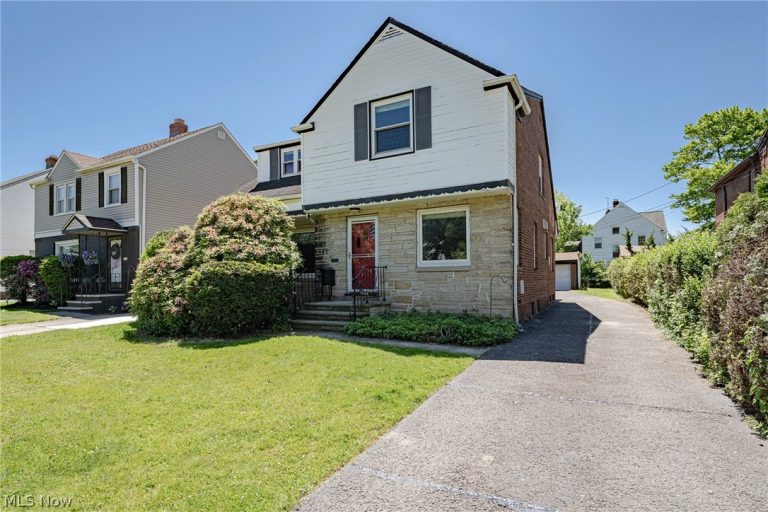 3666 Silsby Road, University Heights, OH - Photo 2