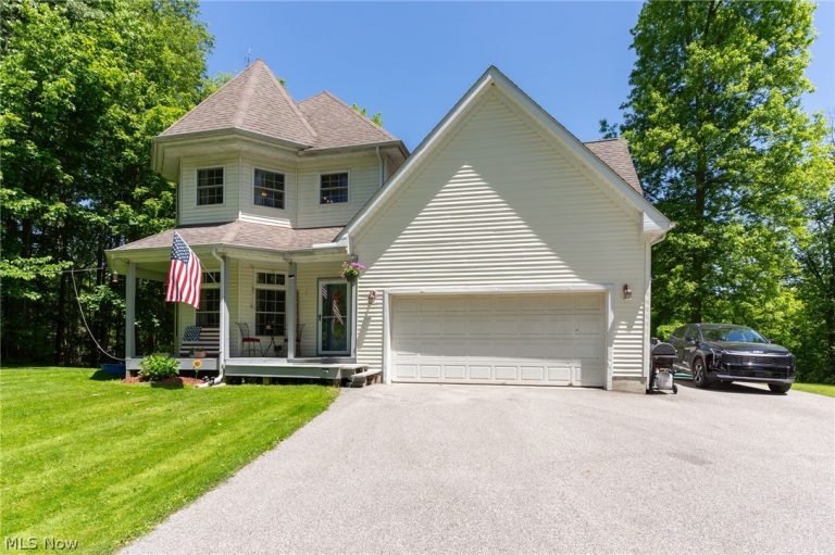 11795 Kile Road, Chardon, OH - Photo 2