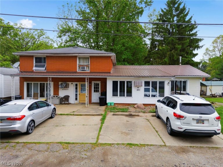 221 Tower Street, Beach City, OH - Photo 2