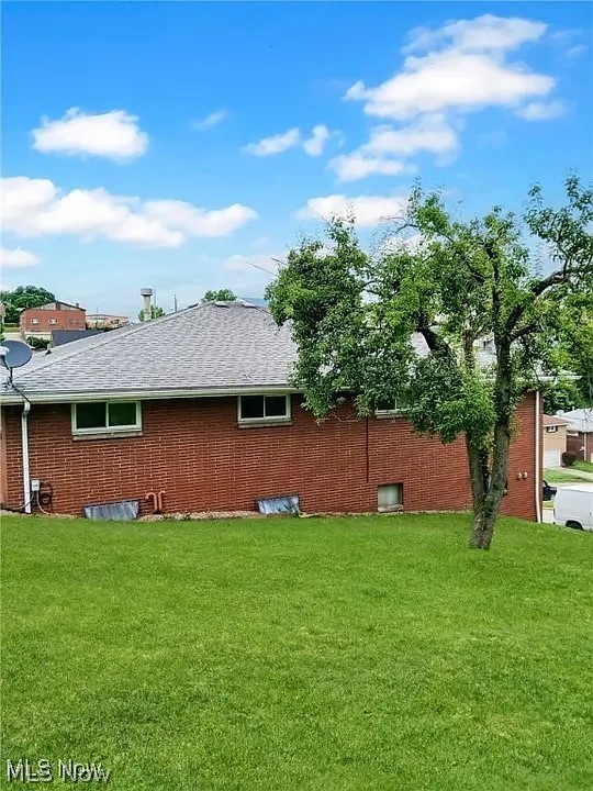 98 Summers Street, Weirton, WV - Photo 3