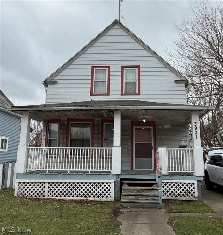 3921 Poe Avenue, Cleveland, OH, 44109