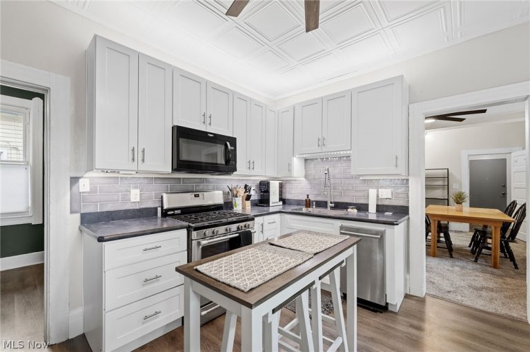 1911 65th Street, Cleveland, OH - Photo 8