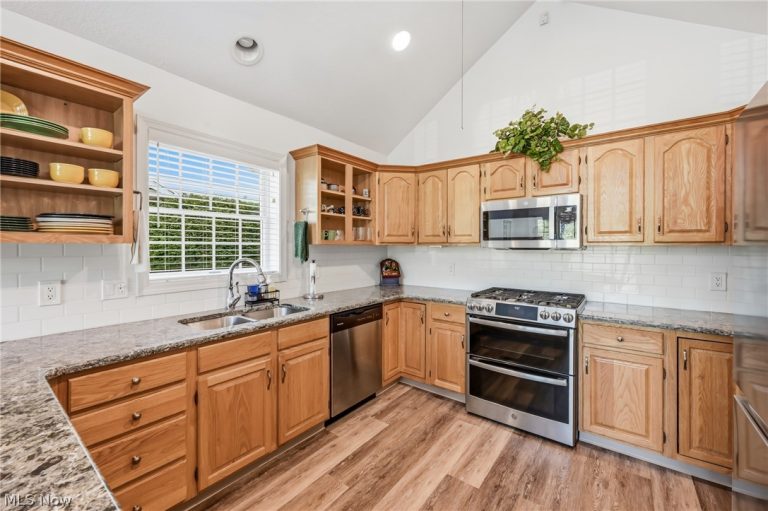 220 Blue Winged, Warren, OH - Photo 2