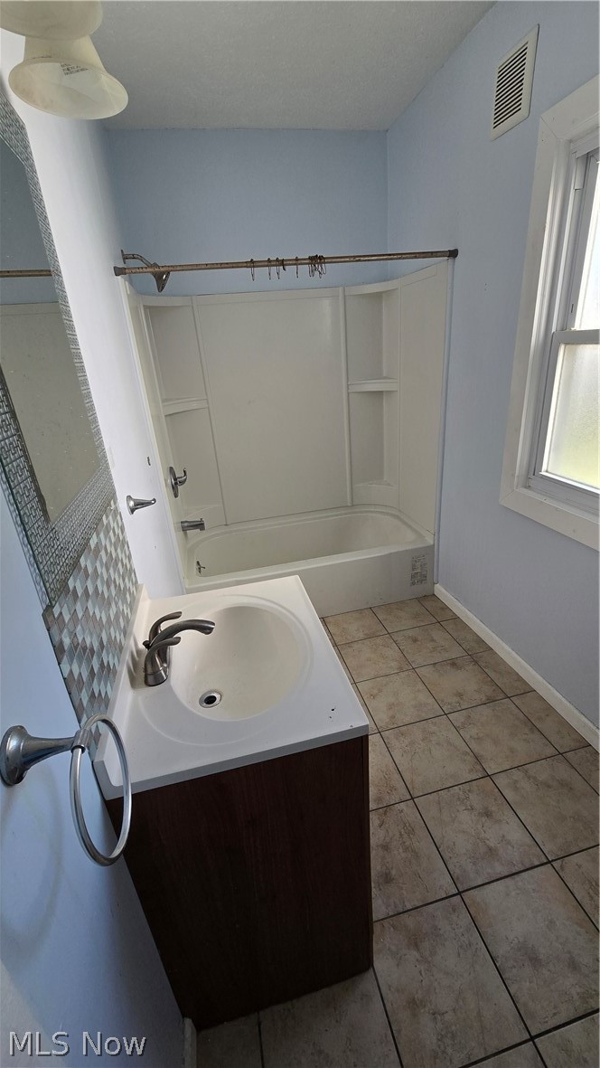 19600 Ormiston Avenue, Euclid, OH - Photo 5