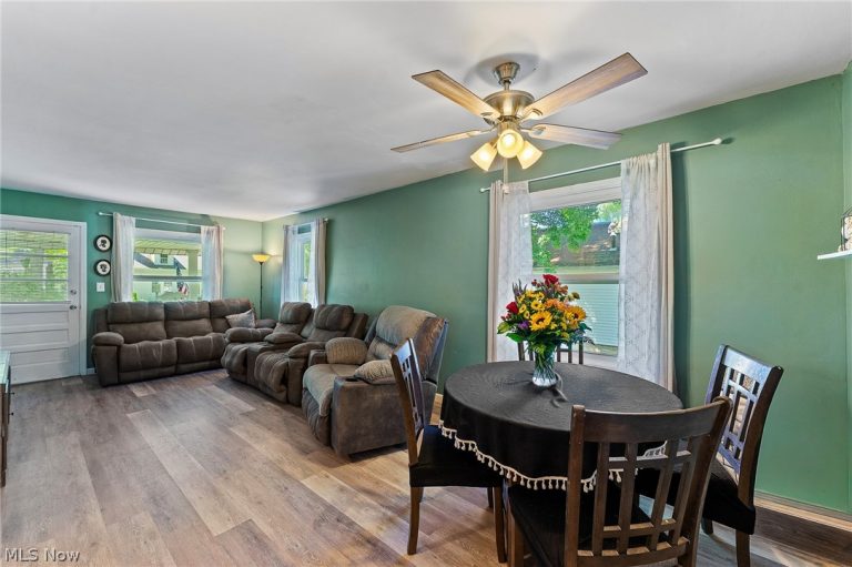 19 Nesbitt Street, Poland, OH - Photo 2