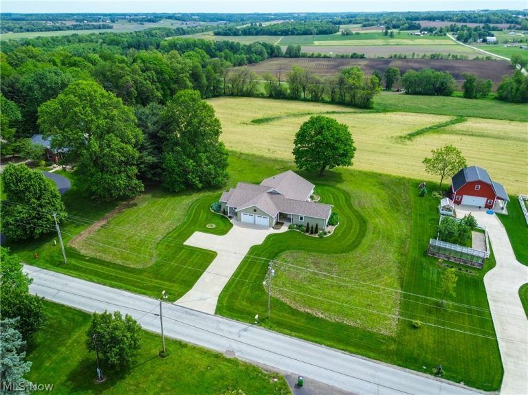 2695 Wayne Street, Orrville, OH - Photo 3