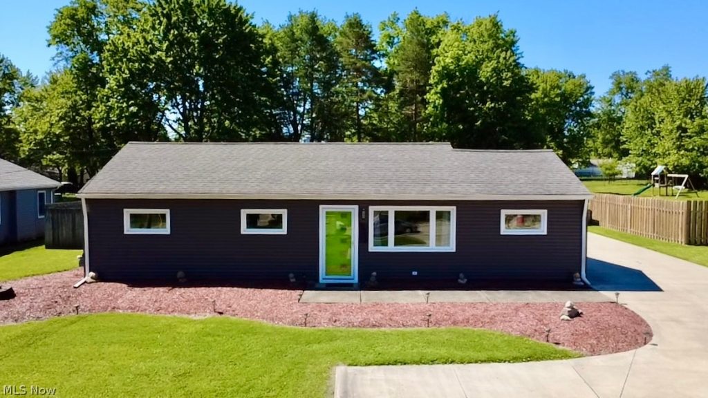 3762 Laurel Road, Brunswick, OH