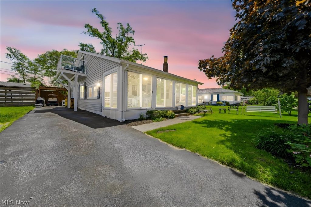 2012 Highland Avenue, Ashtabula, OH