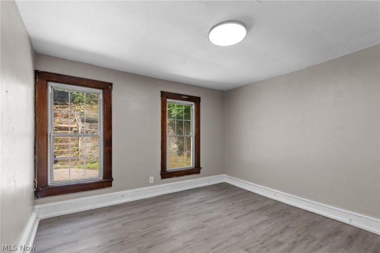 1923 Guernsey Street, Bellaire, OH - Photo 8
