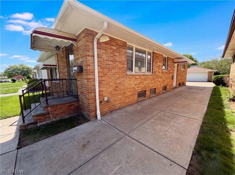 13606 Carpenter Road, Cleveland, OH, 44125