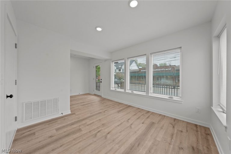 4701 Bridge Avenue, Cleveland, OH - Photo 5