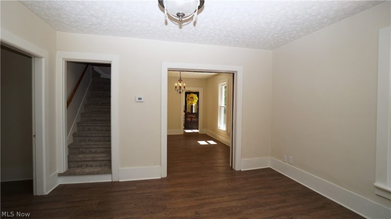 81 Marion Street, Doylestown, OH - Photo 8