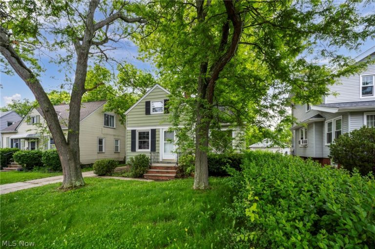 3516 Park Drive, Parma, OH - Photo 2