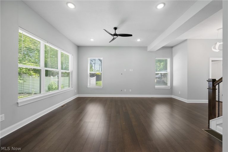 3675 Washington Park Boulevard, Newburgh Heights, OH - Photo 4