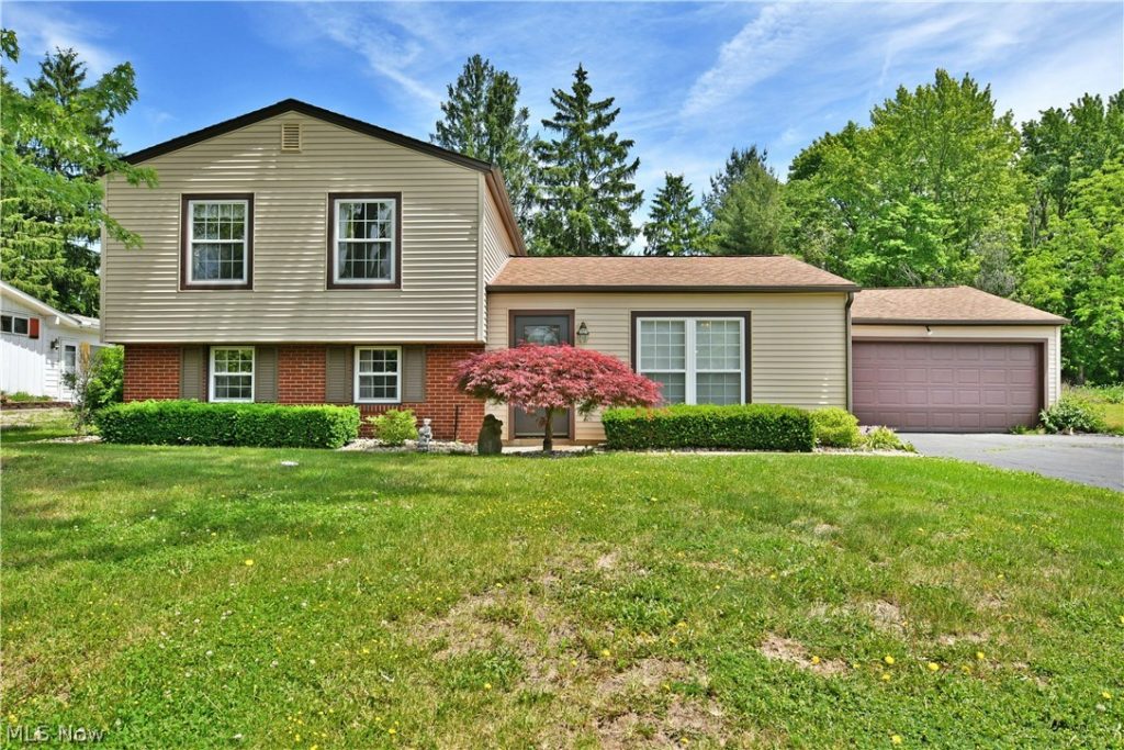 566 Greenleaf Avenue, Warren, OH