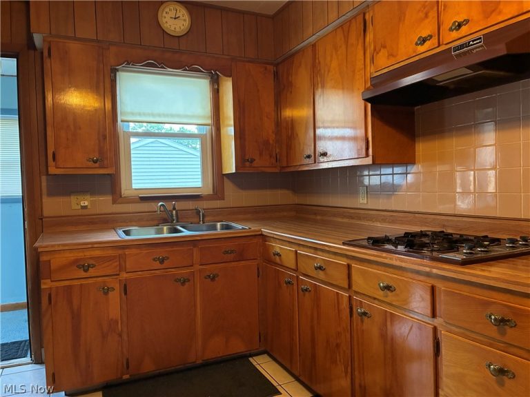 1023 South Street, Niles, OH - Photo 3