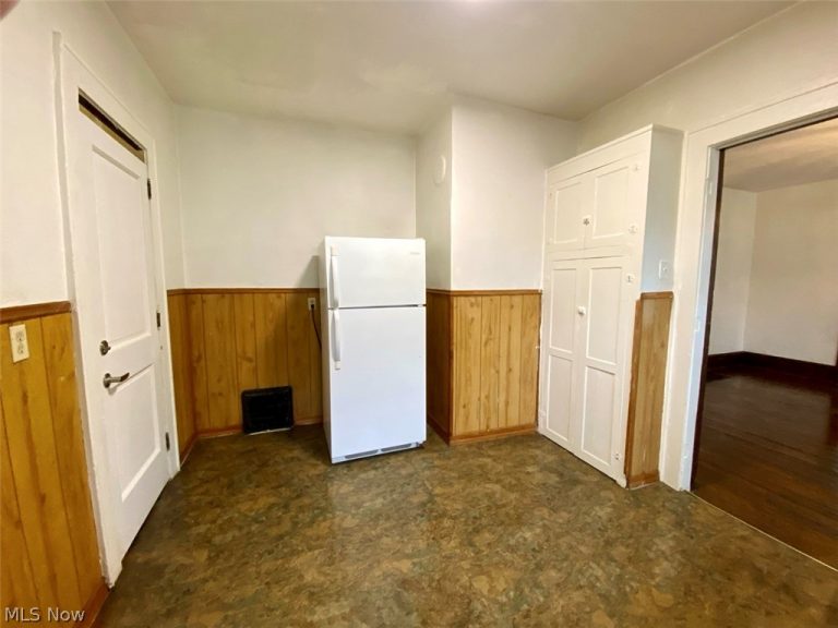 400 Cloverdale Avenue #DOWN, Akron, OH - Photo 6