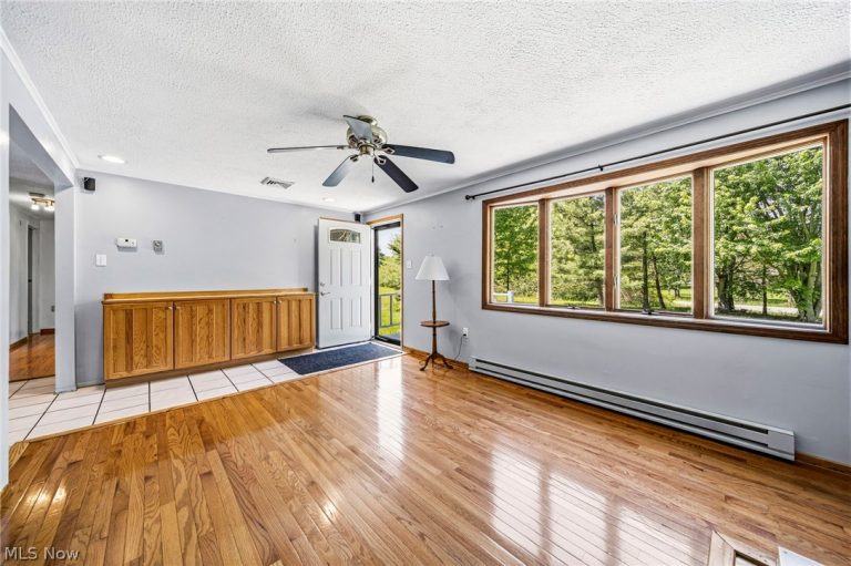 8451 Clay Street, Montville, OH - Photo 4