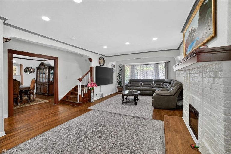 1066 Nela View Road, Cleveland Heights, OH - Photo 6