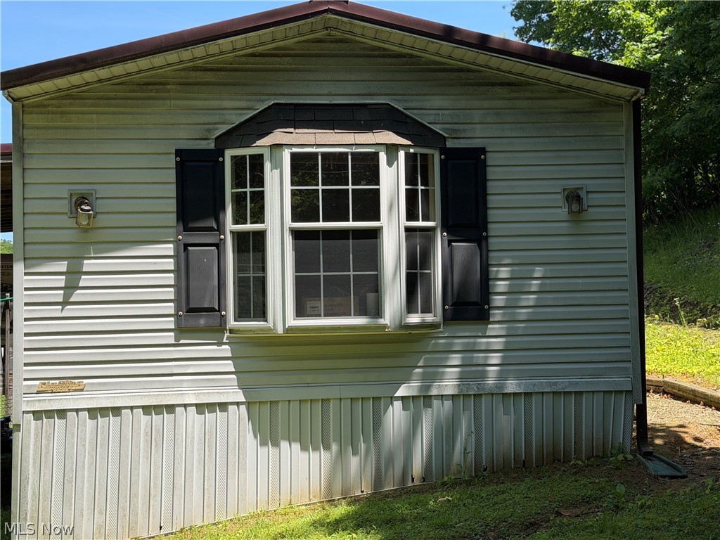 345 Tower, Elizabeth, WV