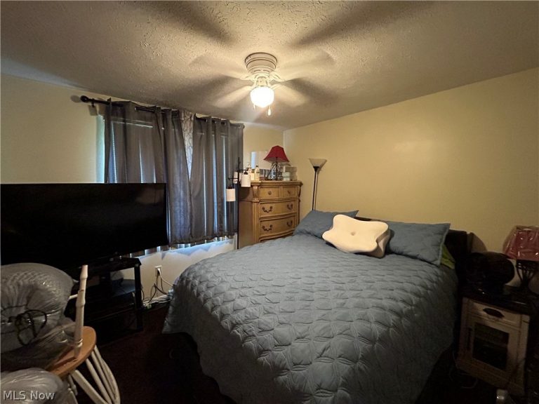 1422 264th Street, Euclid, OH - Photo 5