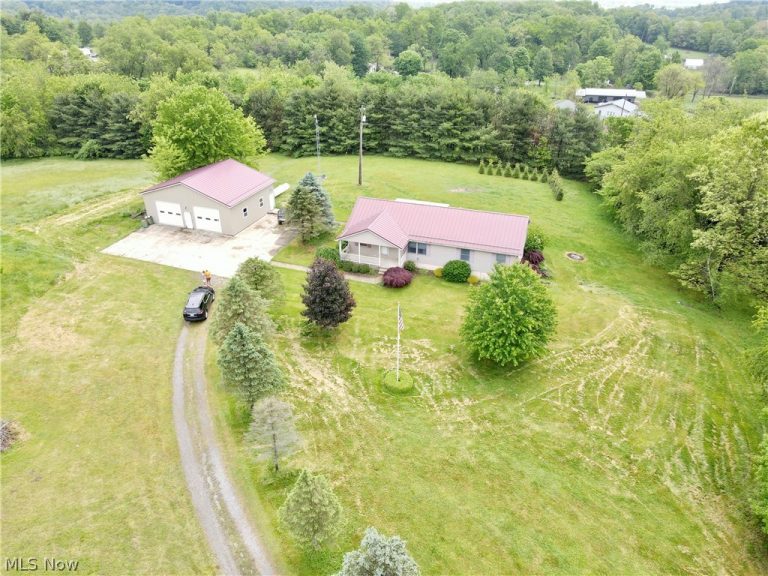 49222 Taylor Road, Negley, OH - Photo 3