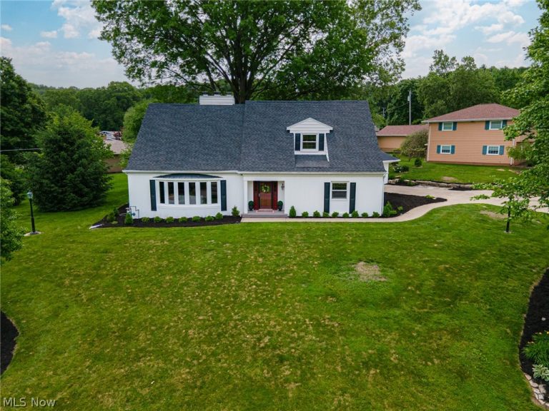1691 Knob Hill Drive, Coshocton, OH, 43812