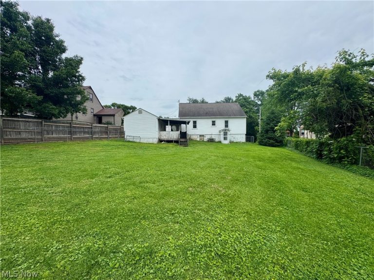 107 Woodrow Street, Marietta, OH - Photo 3