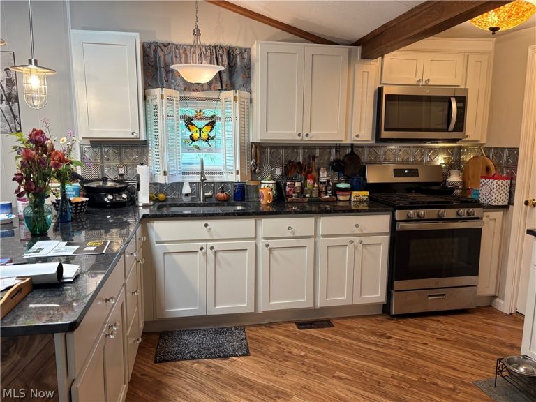 8701 Mayfield Road #148, Chesterland, OH - Photo 3