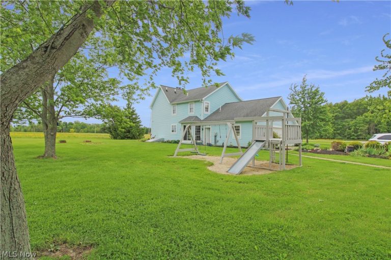 9775 Bloom Road, Port Clinton, OH - Photo 6